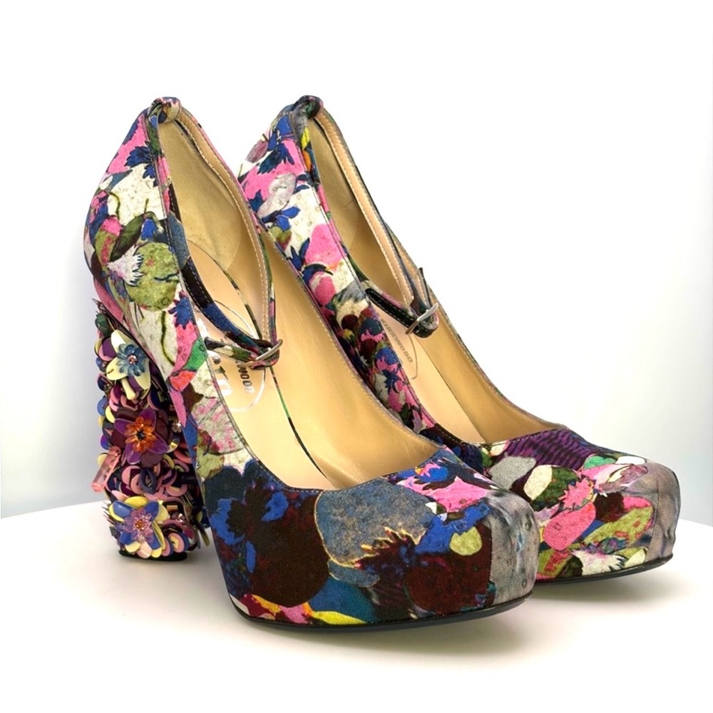 ERDEM Nicholas Kirkwood Floral Printed Fabric Embellished Heel Strap Pumps.